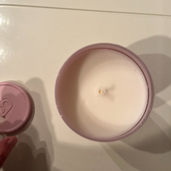 Scented Candle by DW Home Berry Fizz  – TikTok Famous Soda Can Design (hol/x) - Picture 8 of 10